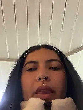  luna torres online show from March 23, 2026, 12:20 pm