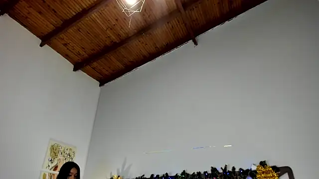 Snapshot of chantall_smith chatting on December 13, 2024, 1:33 pm chantall smith online show from December 13, 2024, 1:33 pm