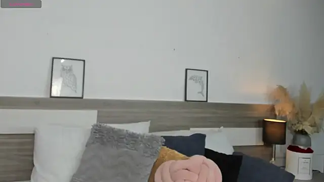 SaraaJhonsonn online show from April 29, 2026, 5:30 pm