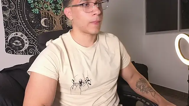 JayMarcos  online show from October 5, 2025, 2:54 am