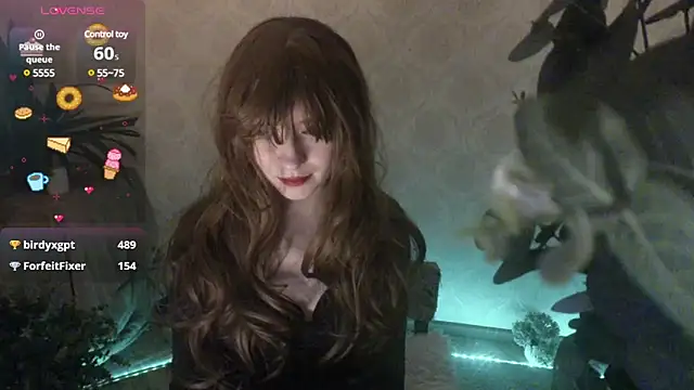 Snapshot of _Lost_Mademoiselle_ chatting on February 4, 2025, 4:37 am Lost Mademoiselle online show from February 4, 2025, 4:37 am