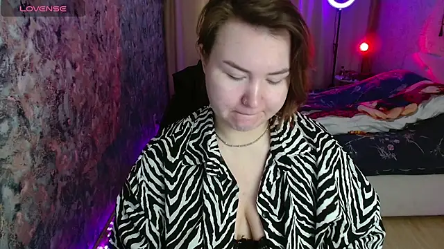 Snapshot of Jenny_Fox chatting on March 4, 2026, 4:07 am Jenny Fox online show from March 4, 2026, 4:07 am