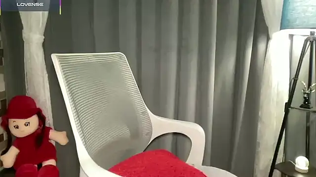 senorita78 online show from November 12, 2025, 9:32 am