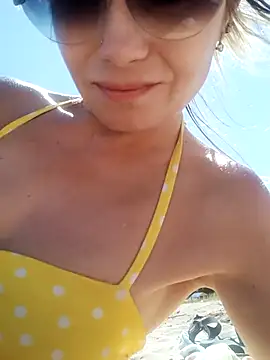 SweetCupcaks online show from July 6, 2026, 12:02 pm