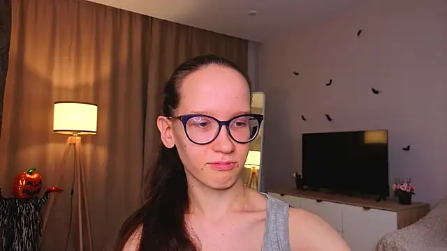 BettyBrowni online show from November 22, 2025, 4:06 pm