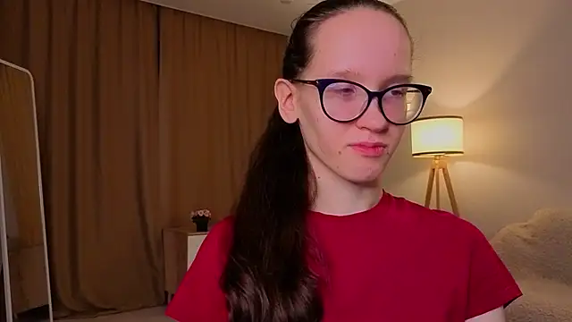 BettyBrowni online show from December 16, 2025, 4:12 pm