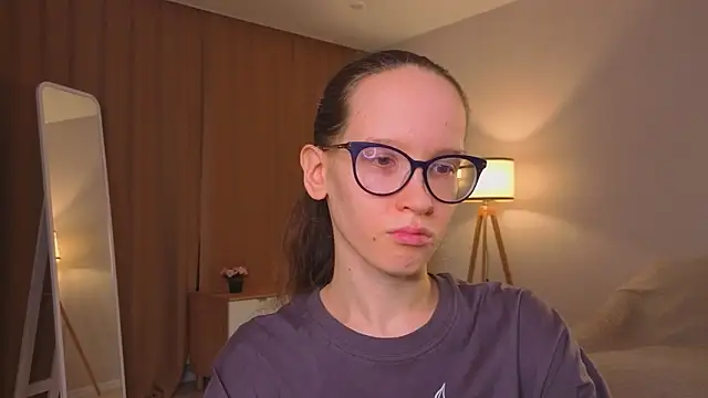 BettyBrowni online show from February 24, 2026, 4:05 pm