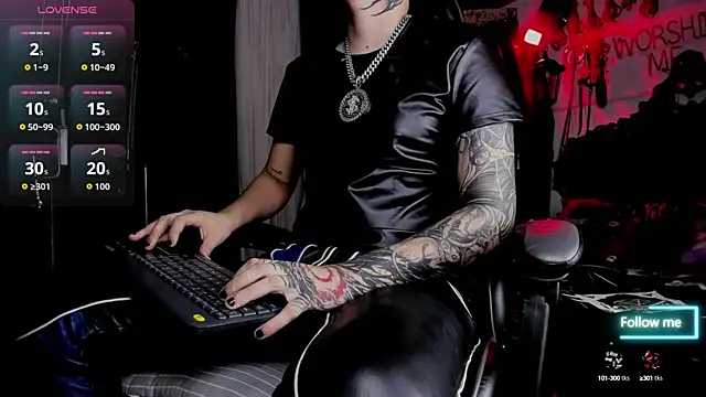 Snapshot of allanhurtss chatting on October 6, 2025, 10:40 pm allanhurtss online show from October 6, 2025, 10:40 pm