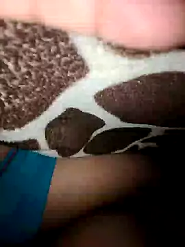 chica travieza online show from February 15, 2026, 4:31 am