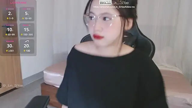 Snapshot of Lin_SiYee chatting on February 8, 2025, 1:11 am Lin SiYee online show from February 8, 2025, 1:11 am