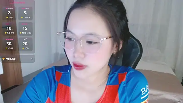 Snapshot of Lin_SiYee chatting on February 25, 2025, 2:44 pm Lin SiYee online show from February 25, 2025, 2:44 pm