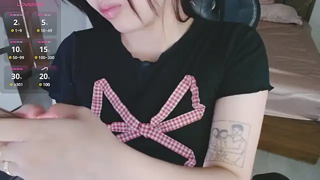 Snapshot of Lin_SiYee chatting on March 10, 2025, 2:05 pm Lin SiYee online show from March 10, 2025, 2:05 pm