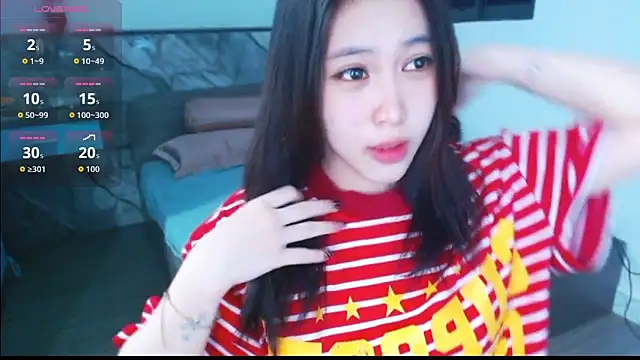 Snapshot of Lin_SiYee chatting on February 12, 2026, 1:50 pm Lin SiYee online show from February 12, 2026, 1:50 pm