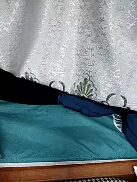 Haralushiaaa online show from November 24, 2025, 8:08 pm