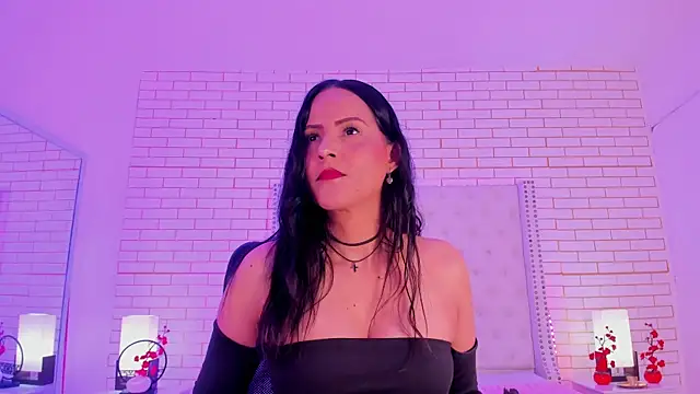 Snapshot of Coco_Balenciaga_ chatting on April 2, 2026, 11:41 am Coco Balenciaga online show from April 2, 2026, 11:41 am