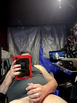 joeycbigcock online show from November 13, 2025, 4:17 pm