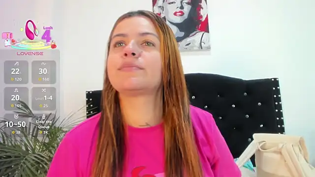 Alexandra Torress online show from July 14, 2026, 12:22 pm