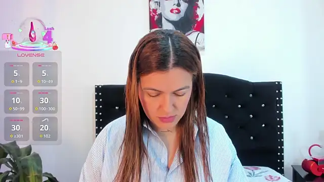 Alexandra Torress online show from July 24, 2026, 12:25 pm