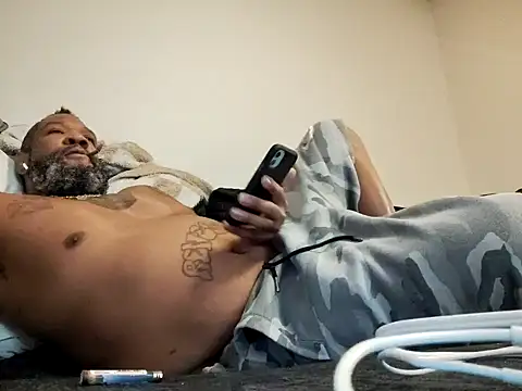 3prettyboy3 online show from April 18, 2026, 7:23 am