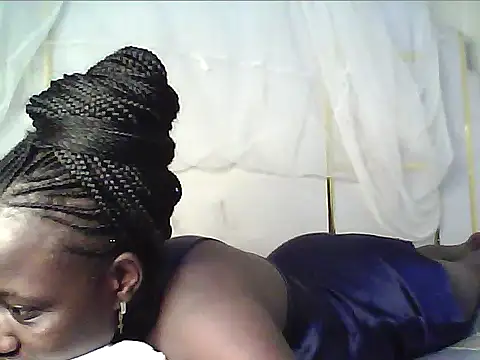 Snapshot of Adaline-Paris chatting on May 9, 2026, 3:17 pm Adaline-Paris online show from May 9, 2026, 3:17 pm