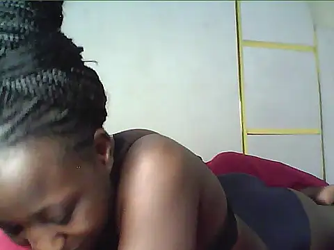 Snapshot of Adaline-Paris chatting on May 21, 2026, 5:47 am Adaline-Paris online show from May 21, 2026, 5:47 am