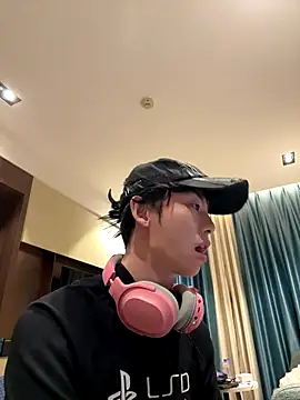 1a1a1alll online show from November 20, 2025, 2:39 pm