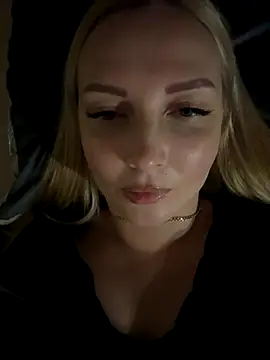 Snapshot of Aleksandrakis chatting on September 23, 2025, 7:50 pm Aleksandrakis online show from September 23, 2025, 7:50 pm