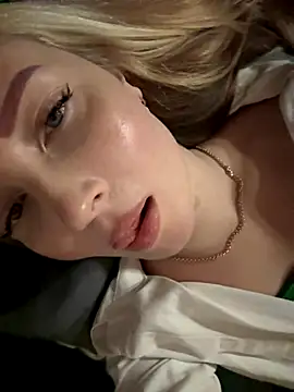 Snapshot of Aleksandrakis chatting on October 11, 2025, 9:08 am Aleksandrakis online show from October 11, 2025, 9:08 am