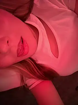 Snapshot of Aleksandrakis chatting on February 4, 2026, 9:20 pm Aleksandrakis online show from February 4, 2026, 9:20 pm