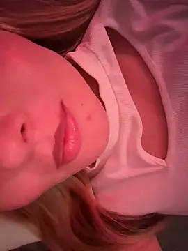 Snapshot of Aleksandrakis chatting on February 6, 2026, 8:12 pm Aleksandrakis online show from February 6, 2026, 8:12 pm