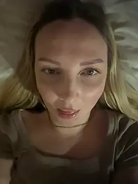 Snapshot of Aleksandrakis chatting on February 28, 2026, 10:00 pm Aleksandrakis online show from February 28, 2026, 10:00 pm