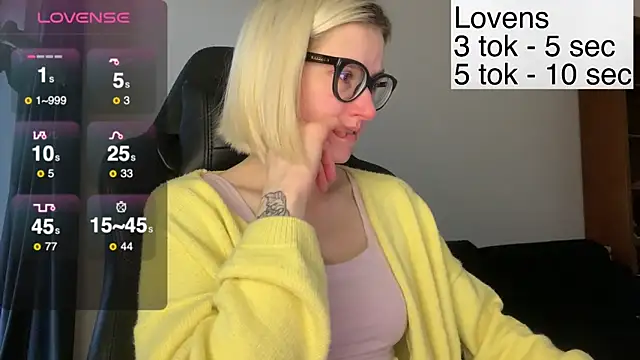 Sexy Sweets online show from November 11, 2025, 12:27 pm