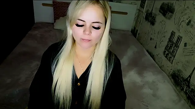 Snapshot of lovely-eyes chatting on July 18, 2026, 7:50 pm lovely-eyes online show from July 18, 2026, 7:50 pm