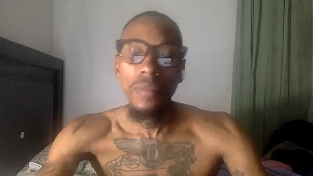 Snapshot of KingDerRico chatting on October 9, 2025, 12:30 am KingDerRico online show from October 9, 2025, 12:30 am