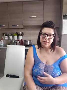 Snapshot of carolyne2023 chatting on February 1, 2026, 9:08 am carolyne2023 online show from February 1, 2026, 9:08 am