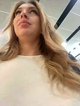 Snapshot of Sweet___Emily chatting on January 29, 2025, 2:10 pm Sweet   Emily online show from January 29, 2025, 2:10 pm