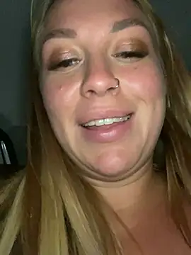 Snapshot of Sweet___Emily chatting on March 13, 2025, 5:39 pm Sweet   Emily online show from March 13, 2025, 5:39 pm