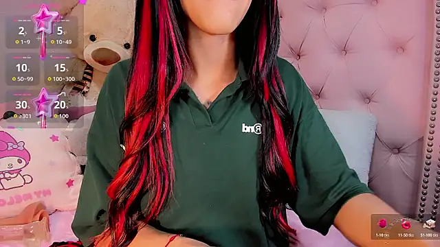 Cute Roxxy online show from May 11, 2026, 5:57 am
