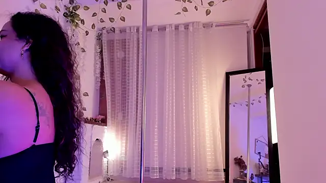 Anagreys online show from June 18, 2026, 3:07 am