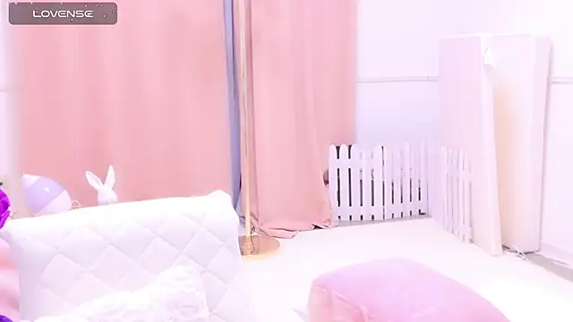 maii- online show from February 28, 2025, 6:41 pm