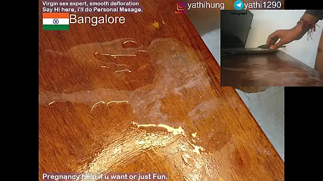 Snapshot of KingCobraClassy chatting on October 9, 2025, 11:03 pm KingCobraClassy online show from October 9, 2025, 11:03 pm