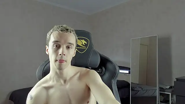 Snapshot of MasonWarholl chatting on December 11, 2024, 9:30 am MasonWarholl online show from December 11, 2024, 9:30 am