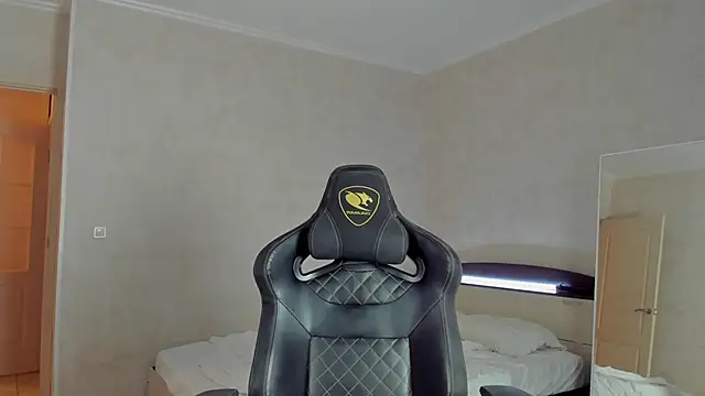 Snapshot of MasonWarholl chatting on December 27, 2024, 3:15 pm MasonWarholl online show from December 27, 2024, 3:15 pm