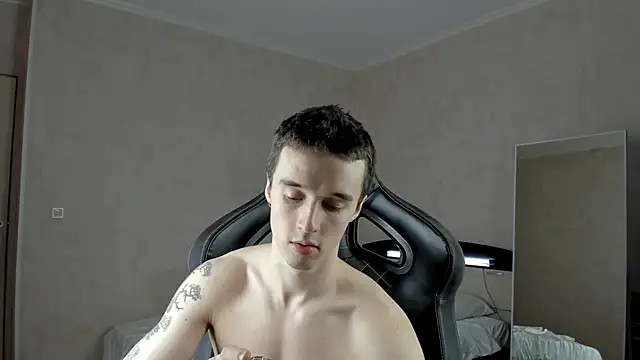 Snapshot of MasonWarholl chatting on February 10, 2025, 2:52 am MasonWarholl online show from February 10, 2025, 2:52 am