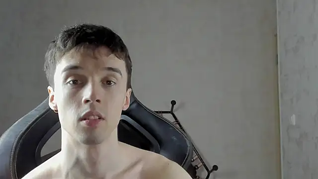 MasonWarholl online show from April 17, 2026, 11:30 pm