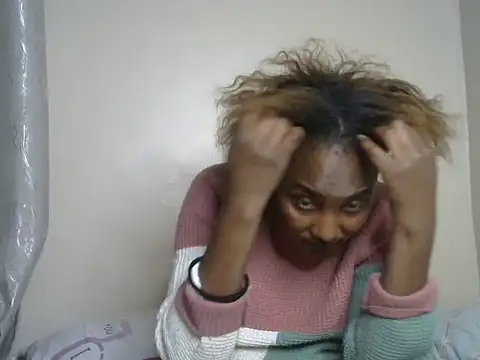 StacyGee24 online show from December 2, 2025, 1:50 pm