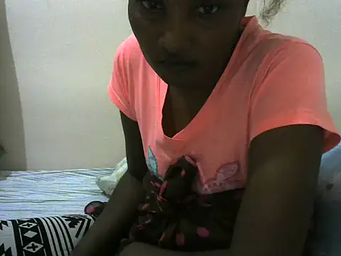 StacyGee24 online show from December 3, 2025, 2:26 pm