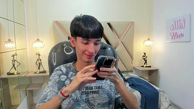 Jake evans online show from December 15, 2025, 3:38 pm