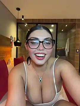 Snapshot of zui_lu chatting on February 23, 2026, 1:36 am zui lu online show from February 23, 2026, 1:36 am