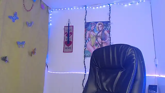 Snapshot of Zafiroweb09 chatting on March 21, 2025, 11:01 pm Zafiroweb09 online show from March 21, 2025, 11:01 pm